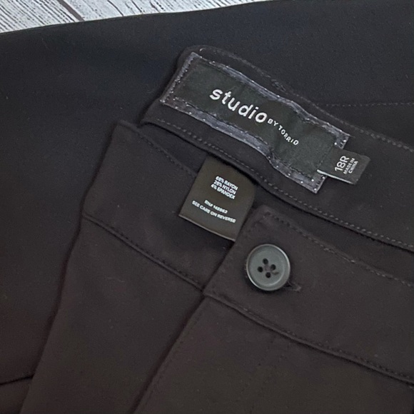 Torrid Ponte skinny pants - Picture 2 of 6